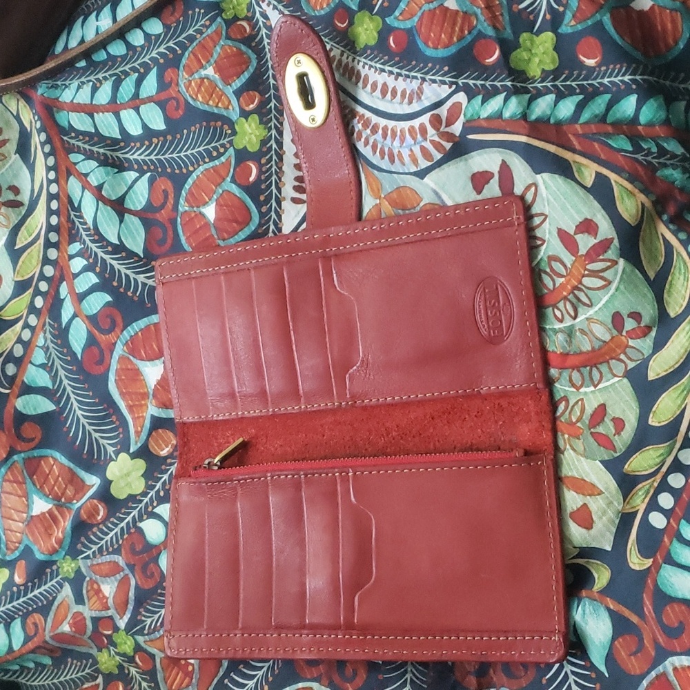Fossil Wallet - Picture 3 of 5